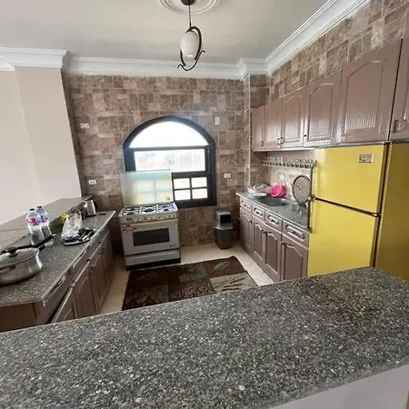 Whole Floor In Villa With Access To Garden And Bbq Badr Exterior photo