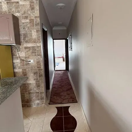 Whole Floor In Villa With Access To Garden And Bbq Badr Exterior photo