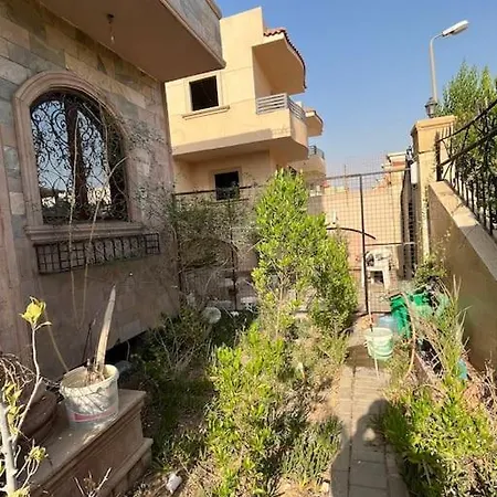 Whole Floor In Villa With Access To Garden And Bbq Badr Exterior photo