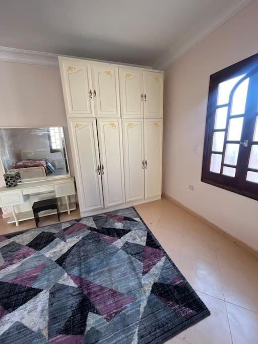 Whole Floor In With Access To Garden And Bbq Badr