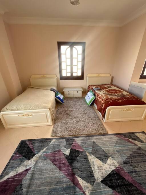 Whole Floor In With Access To Garden And Bbq *
